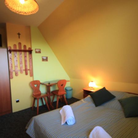 Mis Pokoje Goscinne Bukowina Tatrzańska Habitación foto